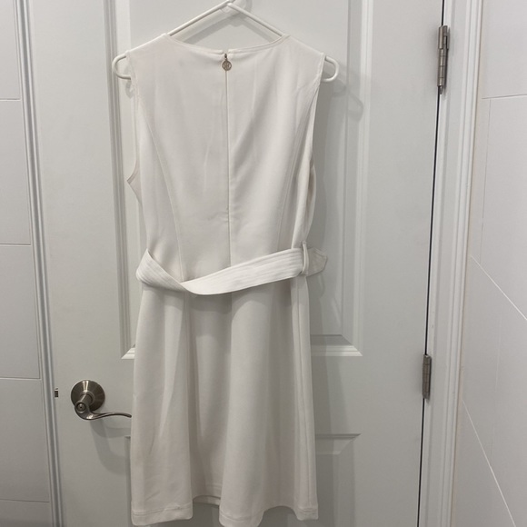 Tommy Hilfiger belted sleeveless dress - Picture 4 of 4
